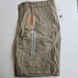NWT Mens Khaki Weatherproof Vintage Size 32 Shorts